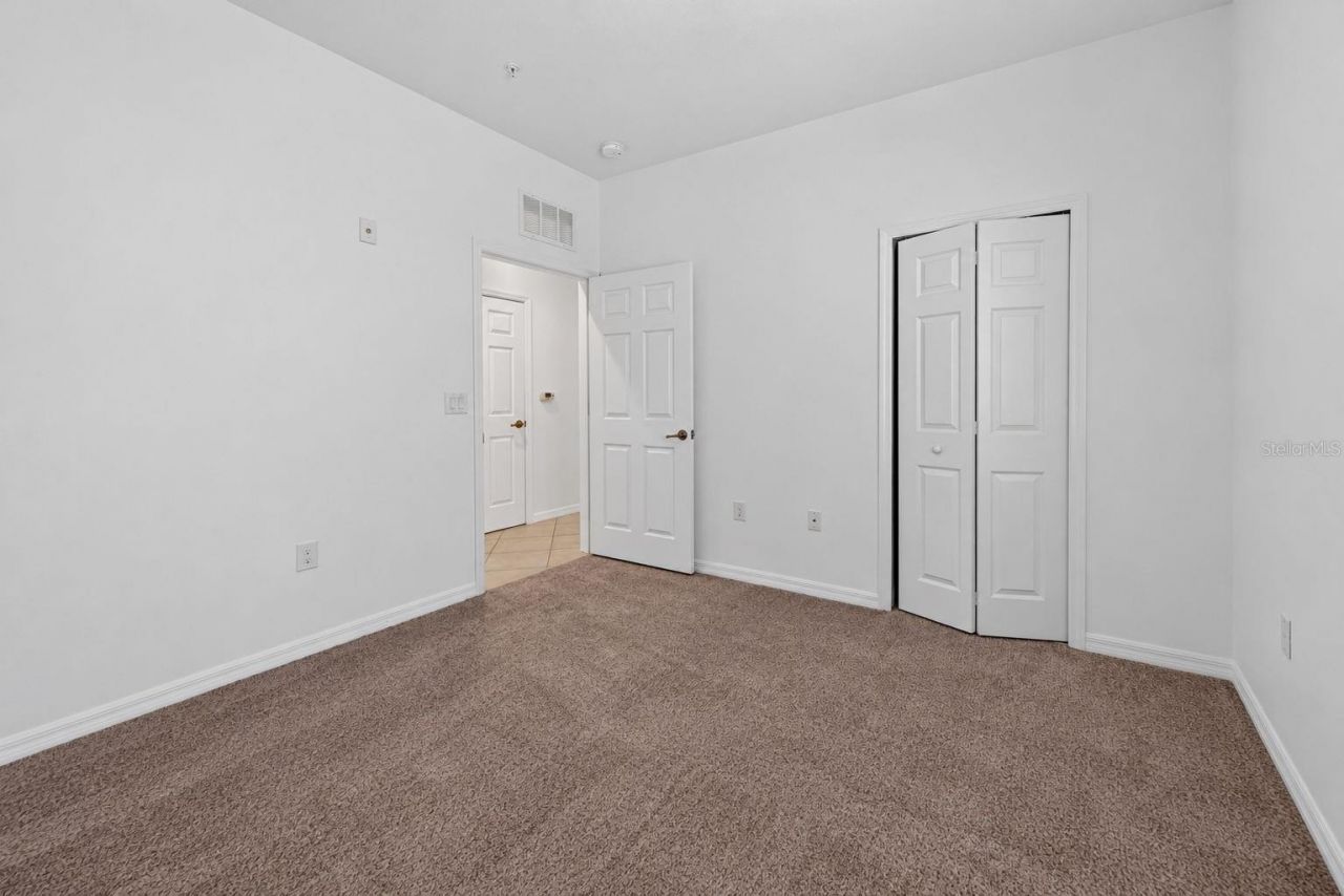 5463 Soapstone Place, Unit 23-106, Sarasota, FL 34233 Photo