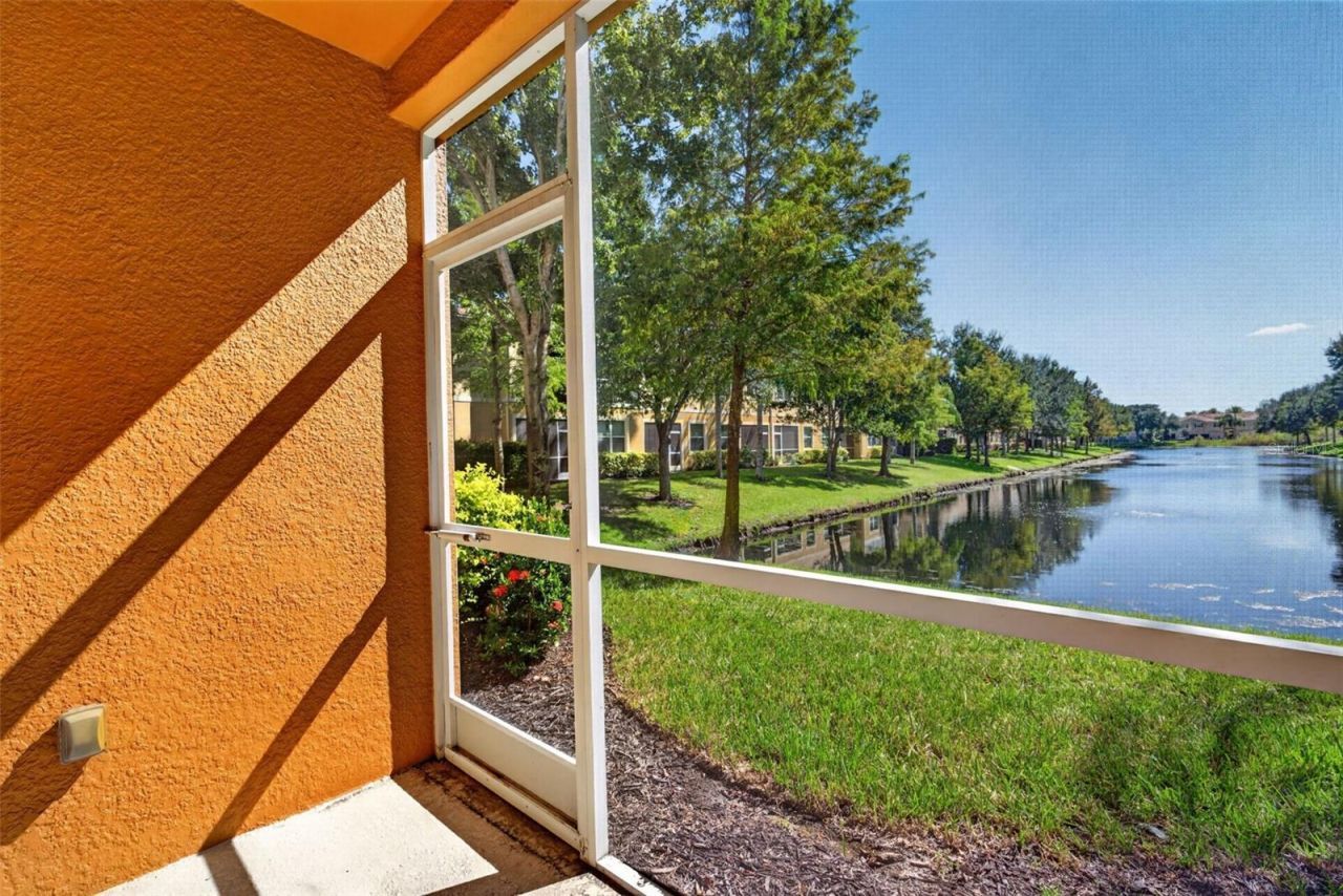 5463 Soapstone Place, Unit 23-106, Sarasota, FL 34233 Photo