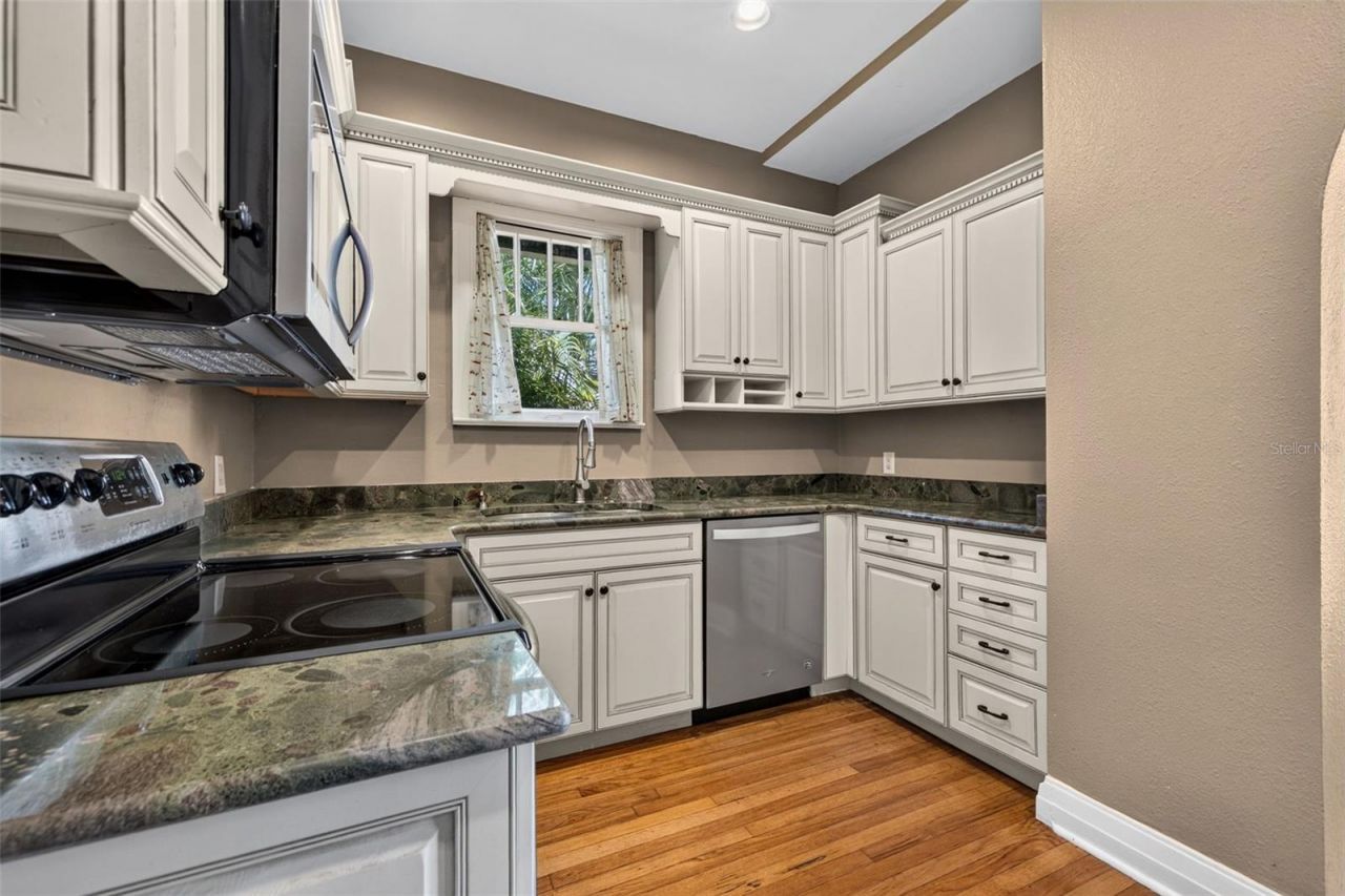 845 28th Avenue N, Saint Petersburg, FL 33704 Photo