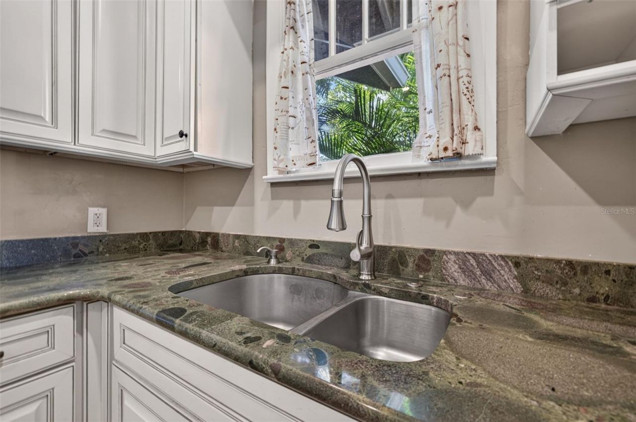 845 28th Avenue N, Saint Petersburg, FL 33704 Photo