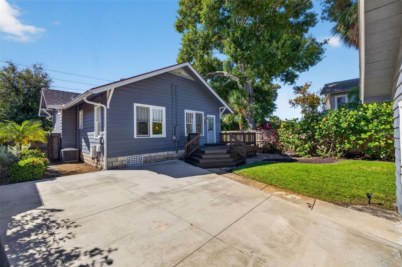845 28th Avenue N, Saint Petersburg, FL 33704 Photo