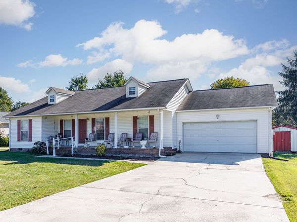1159 Belmont Dr , Cookeville, TN 38506