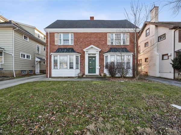 13110 Cedar Road , Cleveland Heights, OH 44118