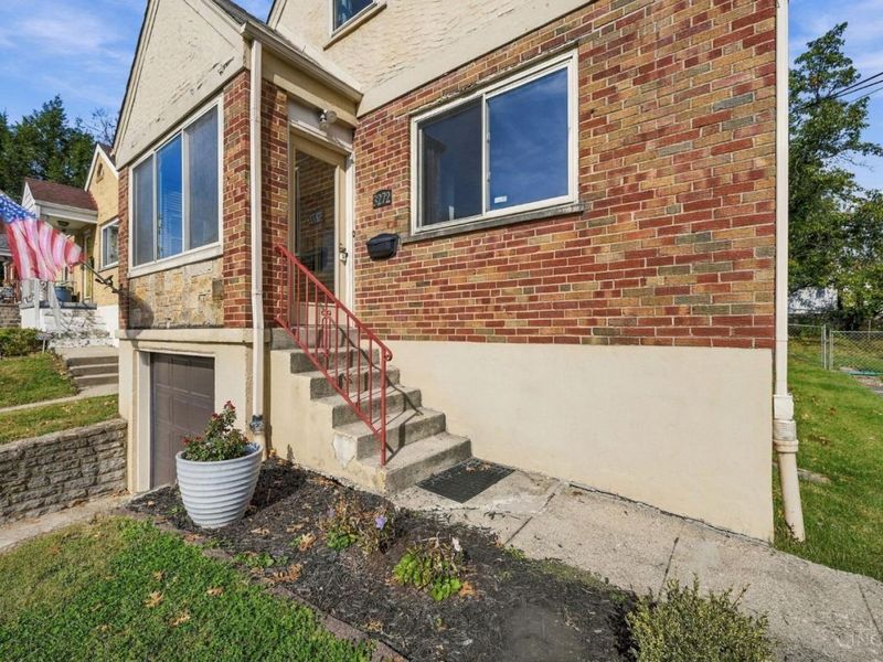 3272 Midden Circle, Cincinnati, OH 45238 Photo 3