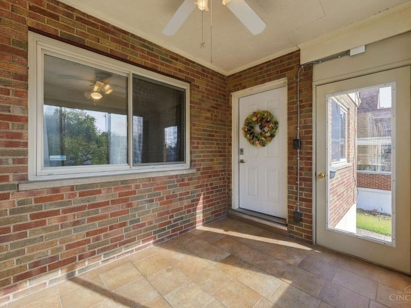 3272 Midden Circle, Cincinnati, OH 45238 Photo 4