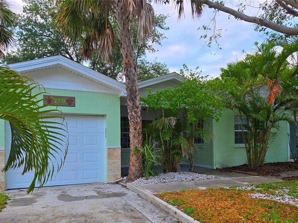 750 BAY ESPLANADE , CLEARWATER BEACH, FL 33767