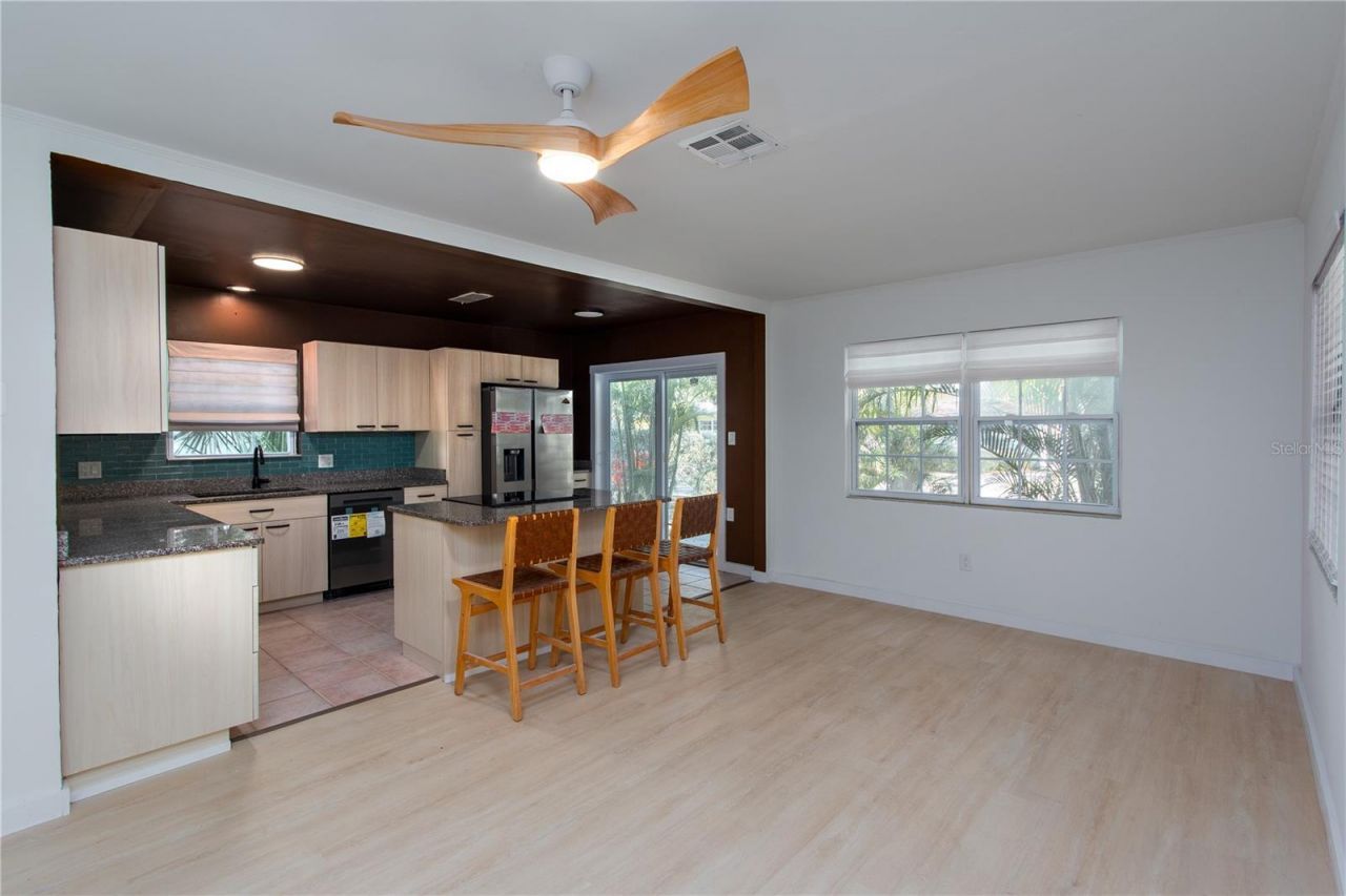 750 Bay Esplanade , Clearwater Beach, FL 33767 Photo