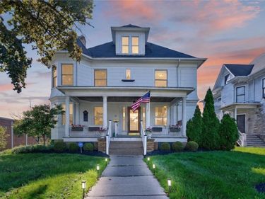 42 N Main Street , Canandaigua, NY 14424