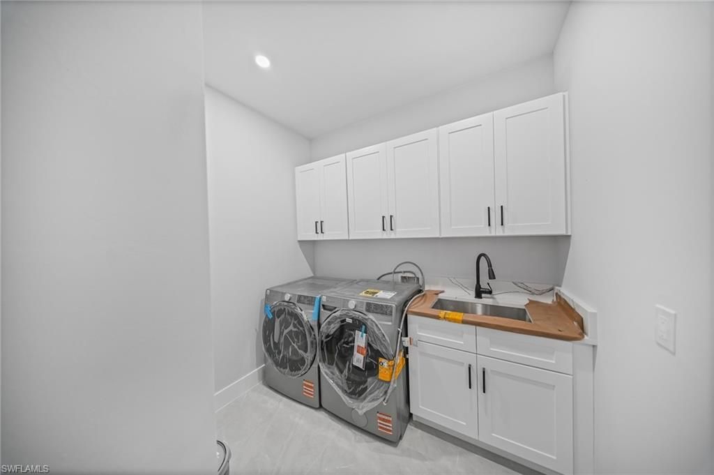 933 NW 8th Ter , Cape Coral, FL 33993 Photo