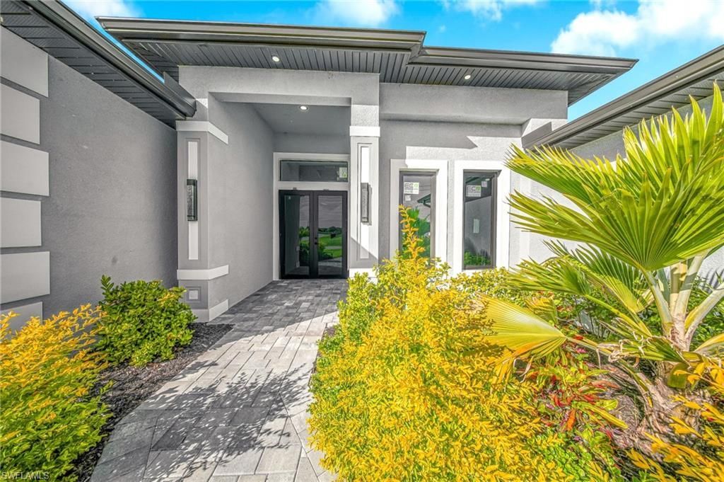 933 NW 8th Ter , Cape Coral, FL 33993 Photo