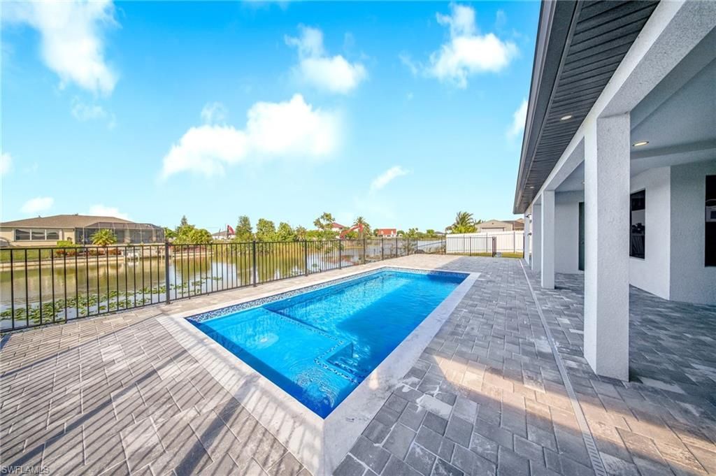 933 NW 8th Ter , Cape Coral, FL 33993 Photo