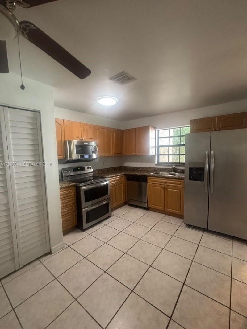 3686 NW 95th Ter , Unit 4M, Sunrise, FL 33351 Photo