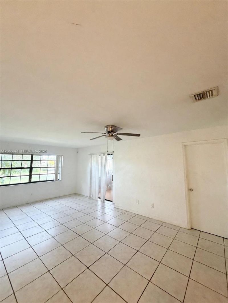 3686 NW 95th Ter , Unit 4M, Sunrise, FL 33351 Photo