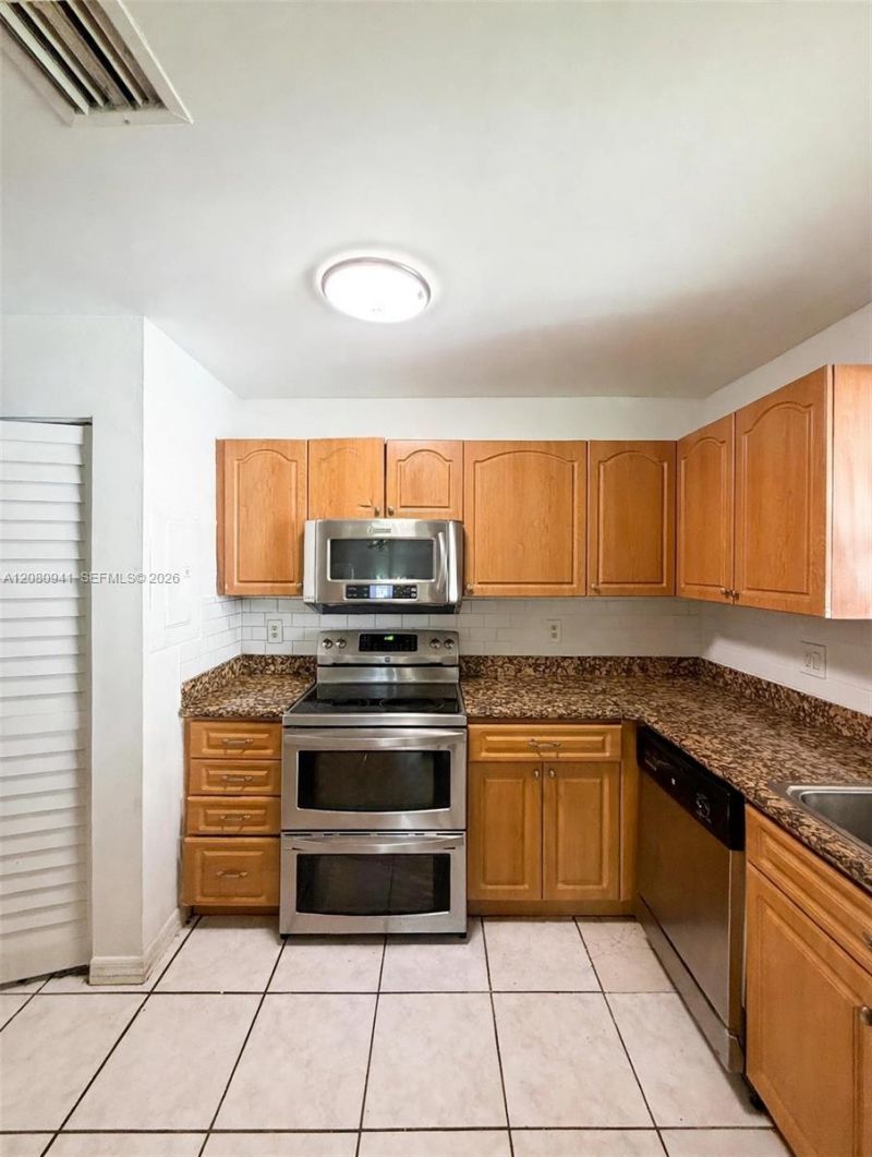 3686 NW 95th Ter , Unit 4M, Sunrise, FL 33351 Photo