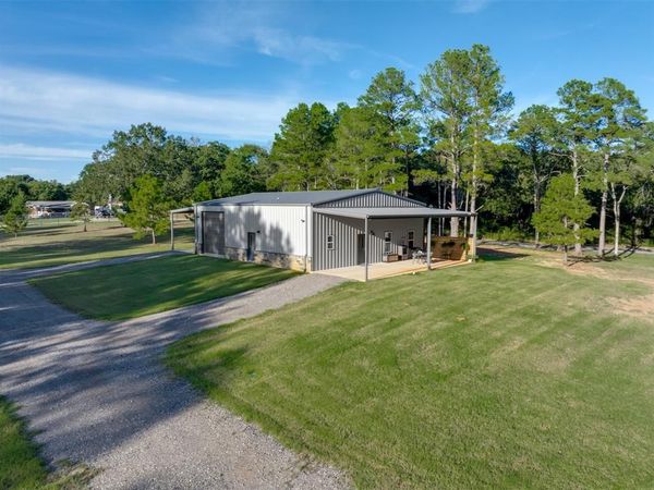 22080 County Road 4117 , Frankston, TX 75763
