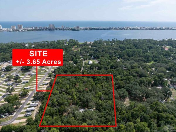2401 Wallace Dr, Gulf Shores, AL 36542