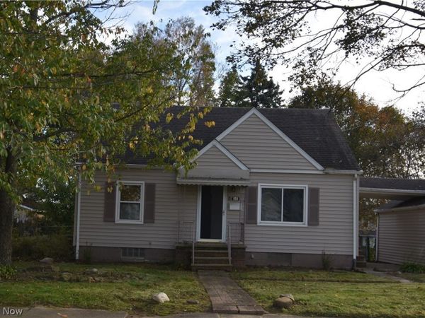 950 Reed Avenue , Akron, OH 44306