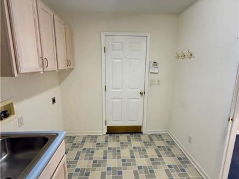 1586 Dee Anne Drive, Xenia, OH 45385 Photo 27