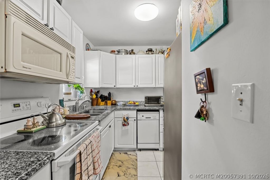 1943 SW Palm City Road, Unit D, Stuart, FL 34994 Photo