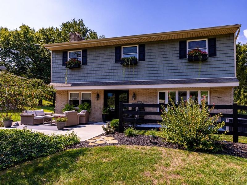 3915 Springoak Drive, Green Township, OH 45248 Photo 3