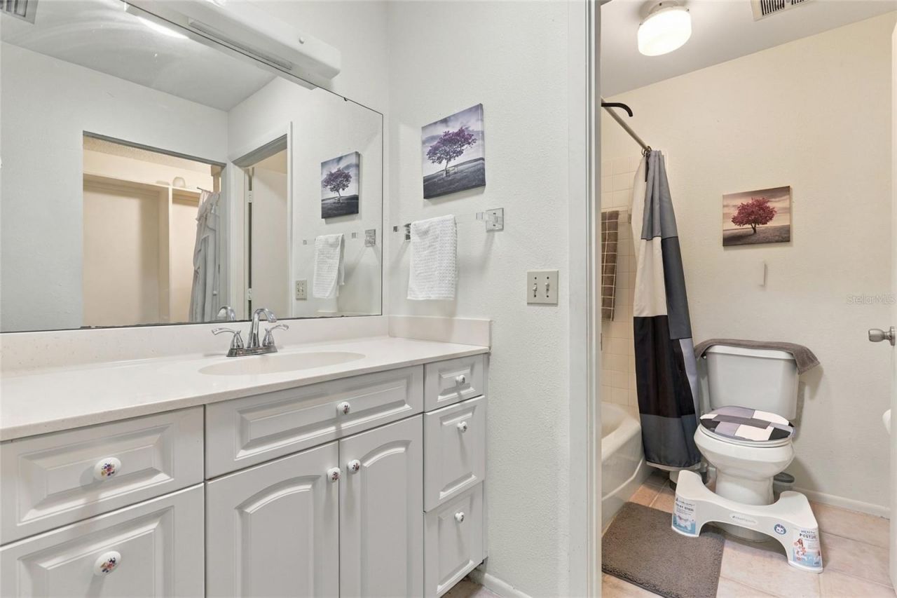 820 Oak Drive, Unit 820, Bradenton, FL 34210 Photo