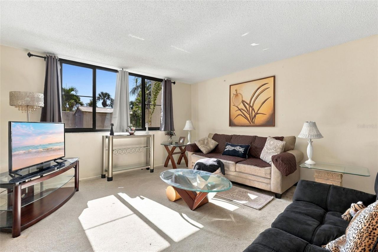 820 Oak Drive, Unit 820, Bradenton, FL 34210 Photo