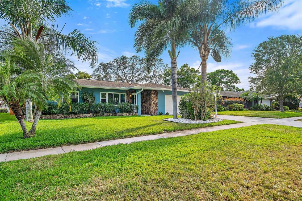 1655 Leisure Drive, Clearwater, FL 33756 Main Photo