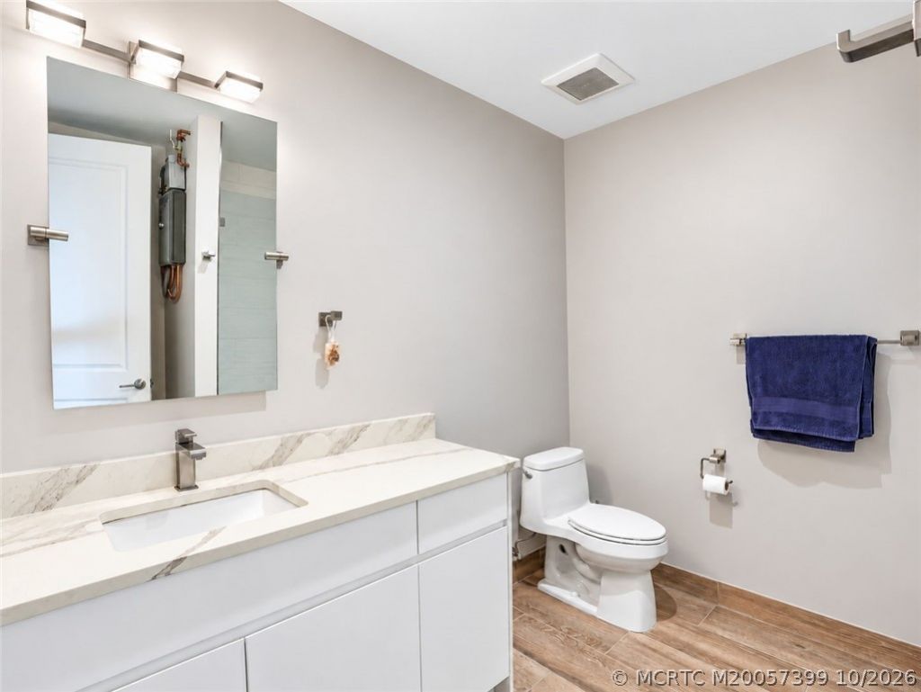 41 SW Seminole St Street, Unit #404, Stuart, FL 34994 Photo