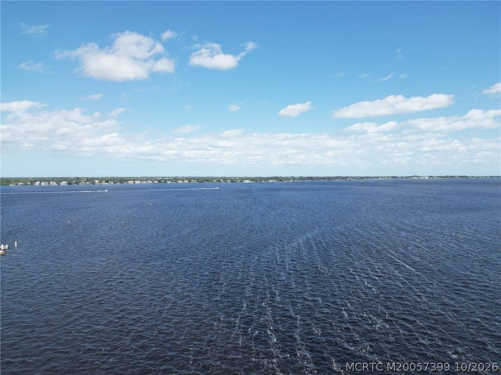 41 SW Seminole St Street, Unit #404, Stuart, FL 34994 Photo