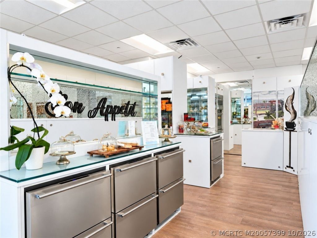 41 SW Seminole St Street, Unit #404, Stuart, FL 34994 Photo