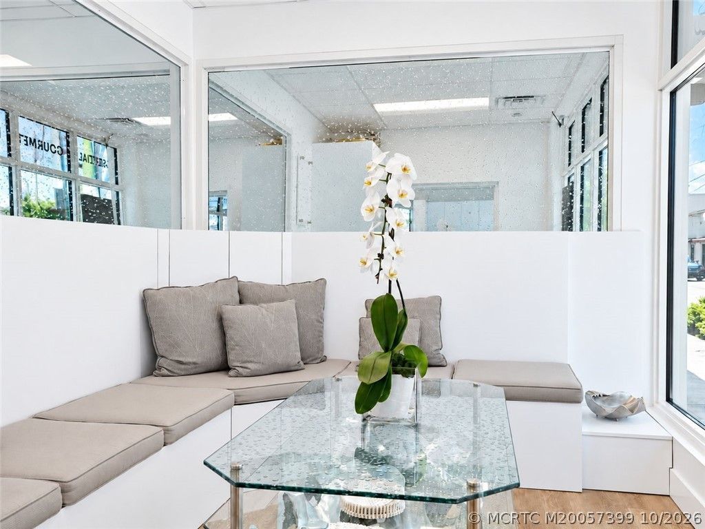 41 SW Seminole St Street, Unit #404, Stuart, FL 34994 Photo