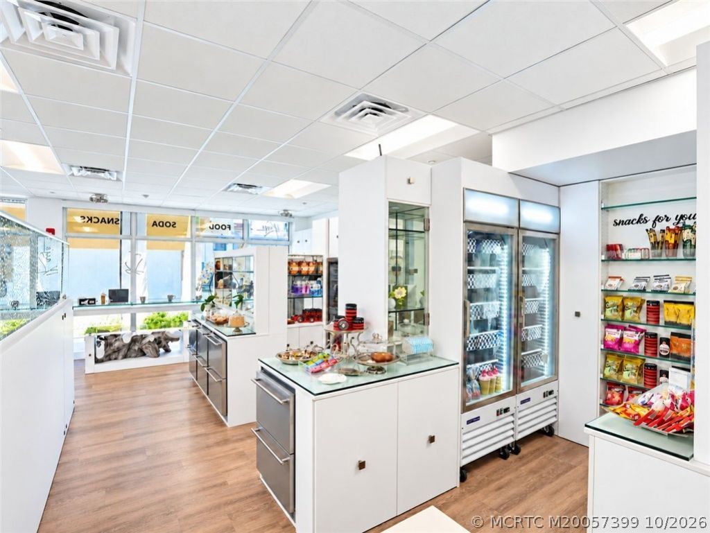 41 SW Seminole St Street, Unit #404, Stuart, FL 34994 Photo