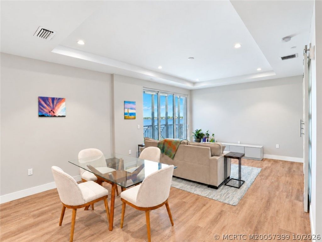 41 SW Seminole St Street, Unit #404, Stuart, FL 34994 Photo