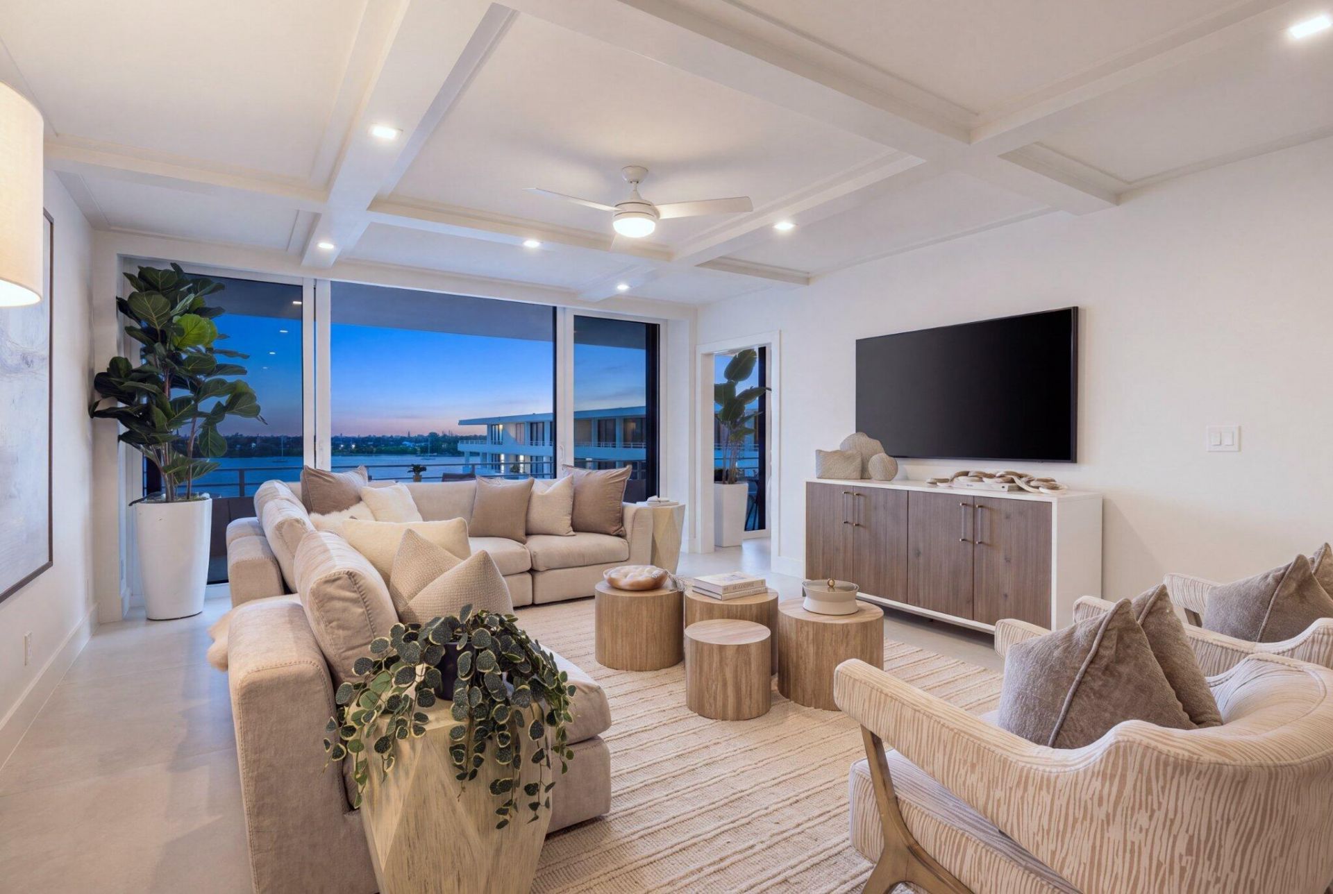 2784 S Ocean, Unit 502E, Palm Beach, FL 33480 Photo