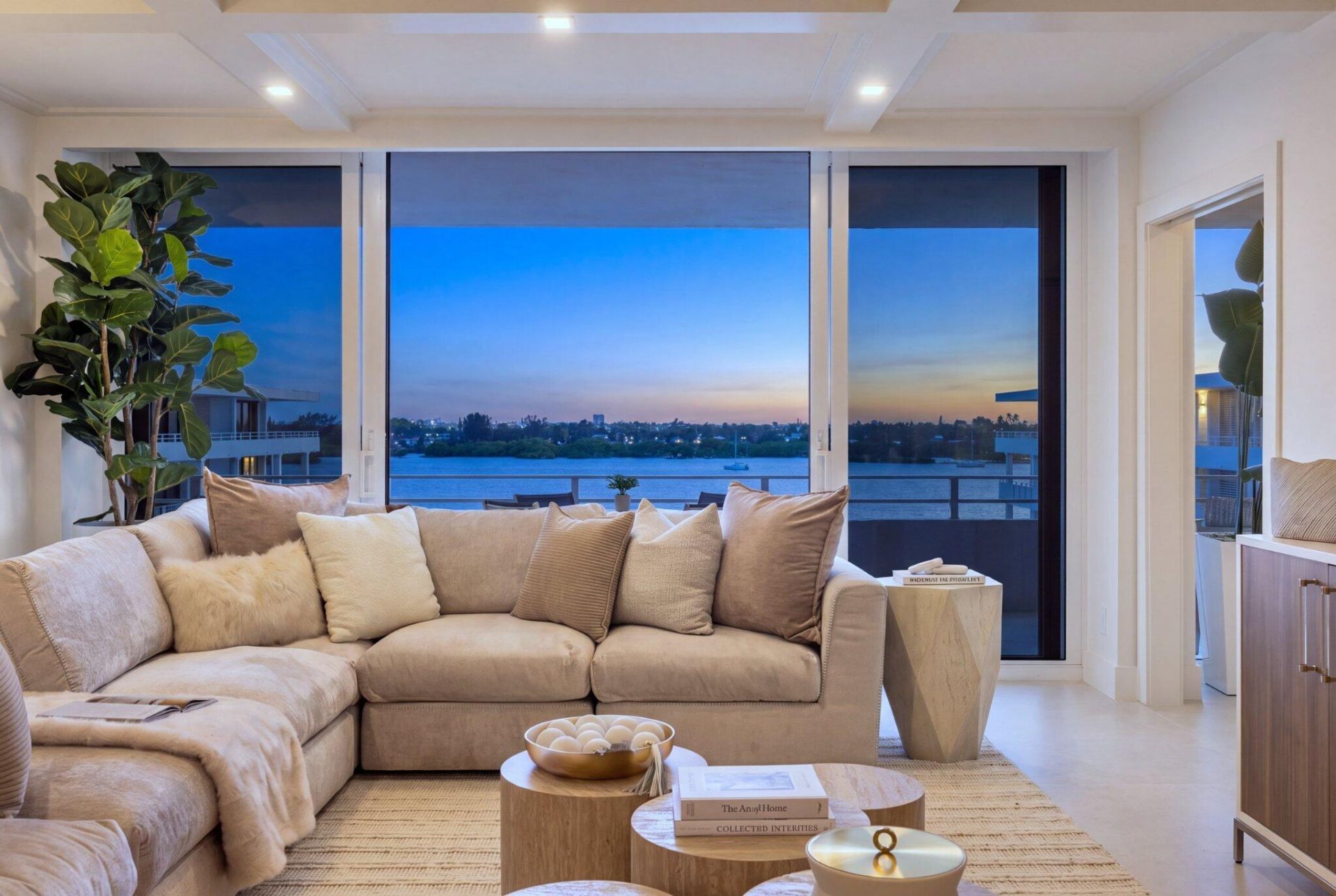 2784 S Ocean, Unit 502E, Palm Beach, FL 33480 Photo