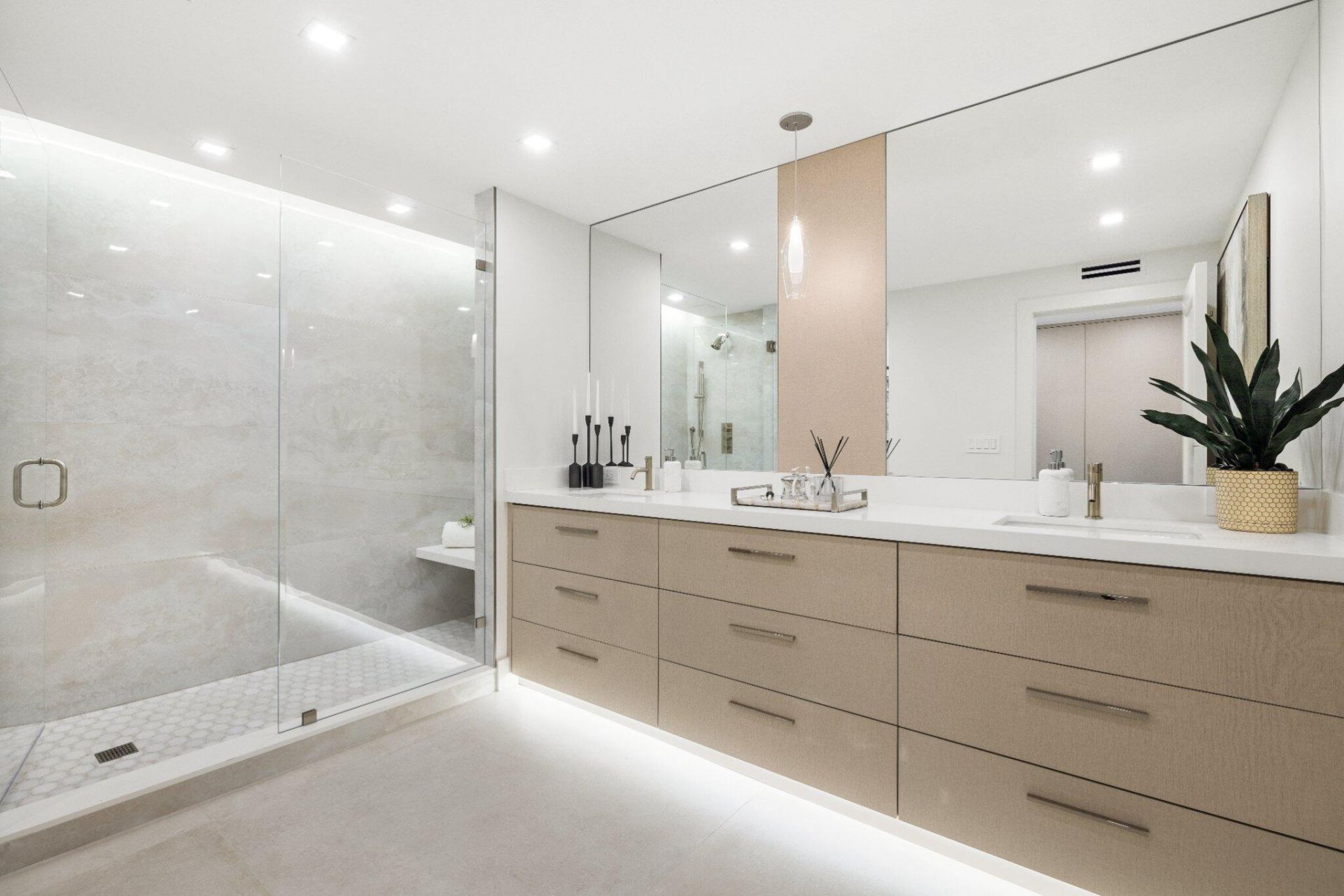 2784 S Ocean, Unit 502E, Palm Beach, FL 33480 Photo