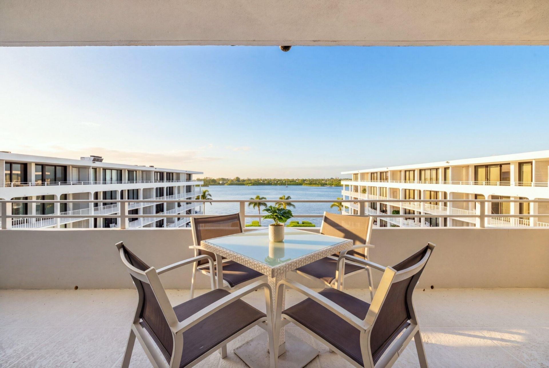2784 S Ocean, Unit 502E, Palm Beach, FL 33480 Photo
