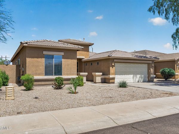 17846 W BUCKHORN Drive, Goodyear, AZ 85338