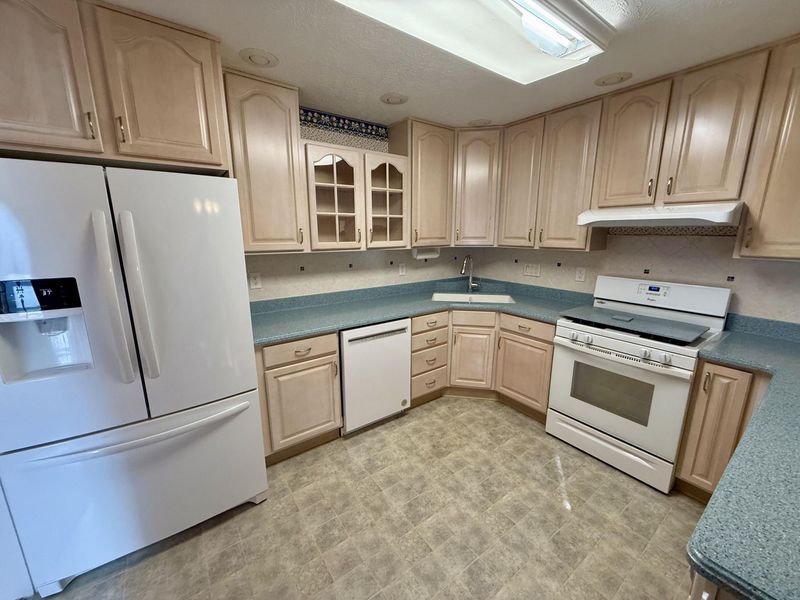 1586 Dee Anne Drive, Xenia, OH 45385 Photo 13