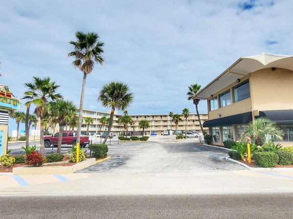 219 S Atlantic Avenue, Unit 213, Daytona Beach, FL 32118