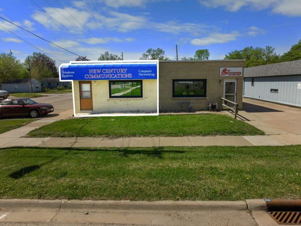 2101 Falls Avenue, Waterloo, IA 50701