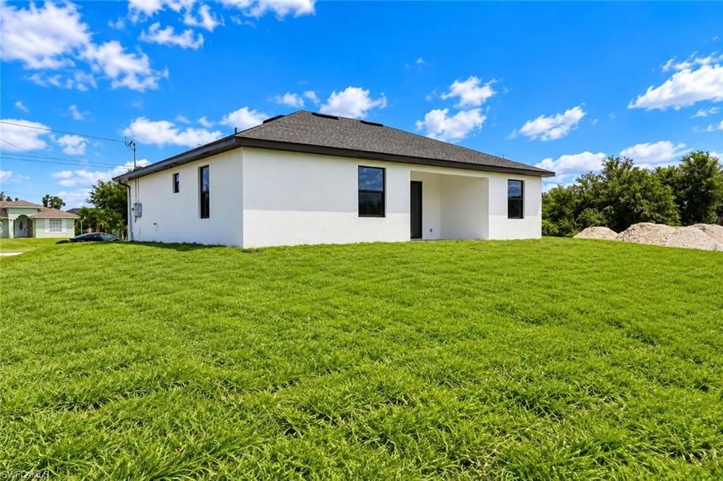 517 Paloma Ave , Lehigh Acres, FL 33974 Photo