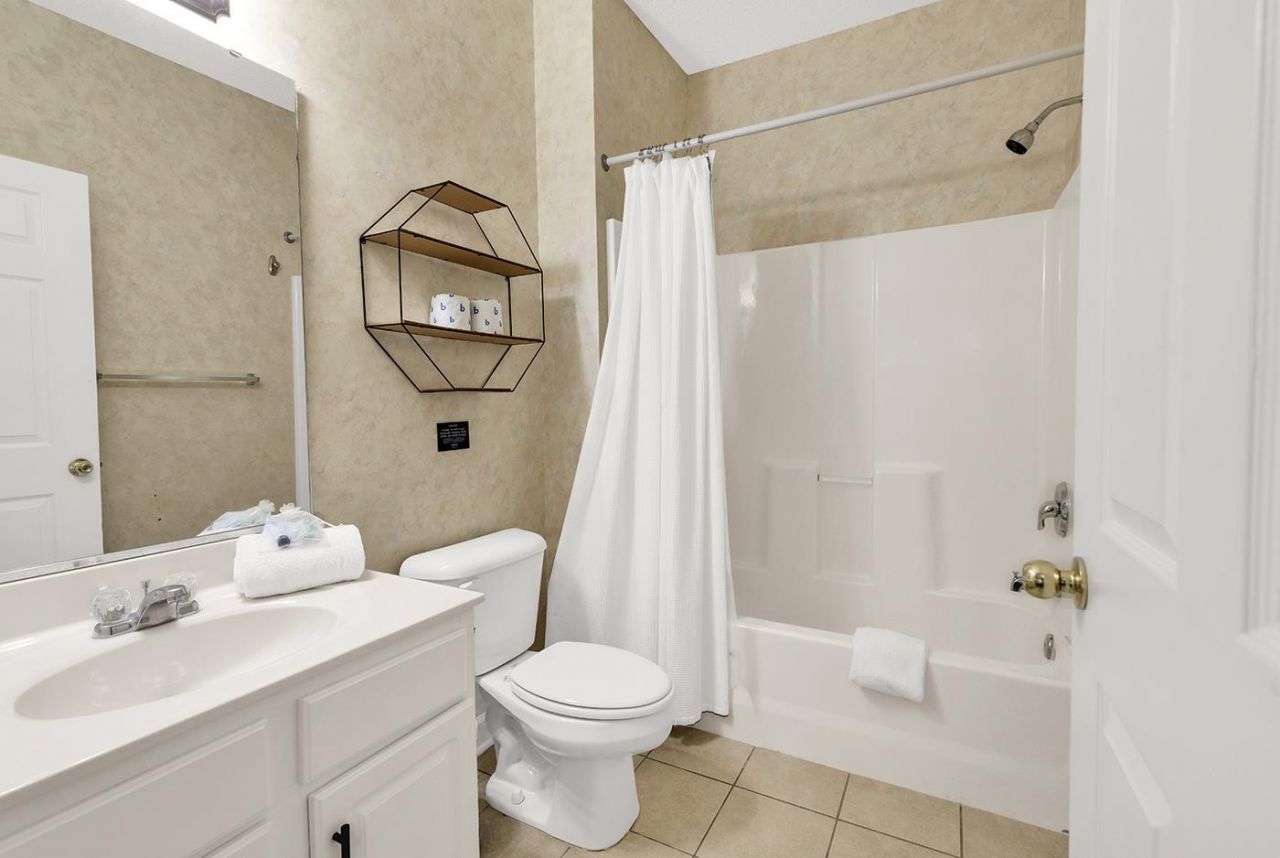 6015 Catalina Dr.  Photo 16