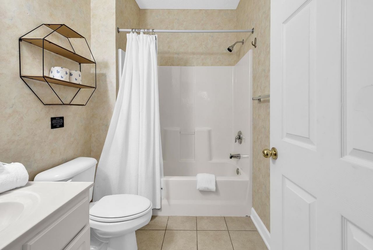 6015 Catalina Dr.  Photo 17