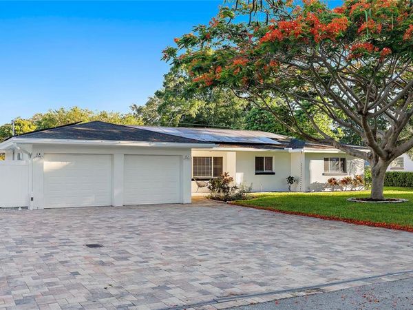 1825 KENDALL DRIVE , CLEARWATER, FL 33764
