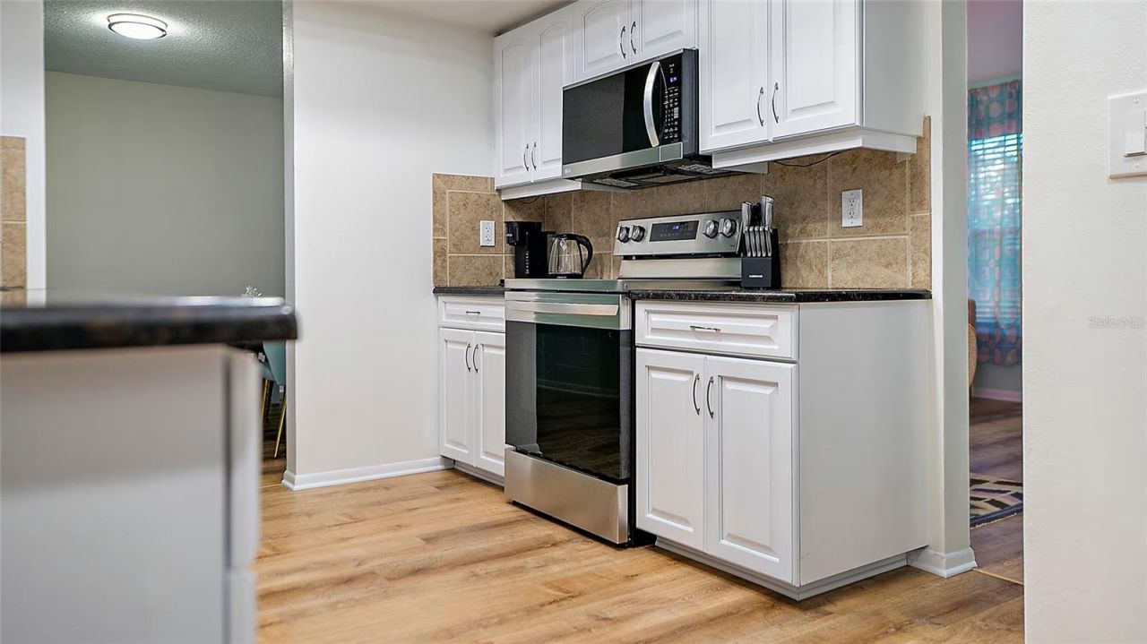 8686 124th Way, Seminole, FL 33772 Photo