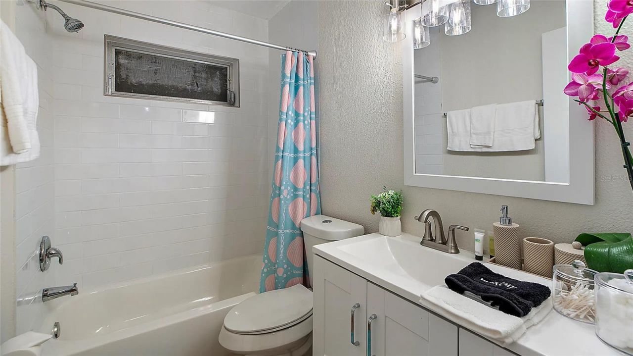 8686 124th Way, Seminole, FL 33772 Photo