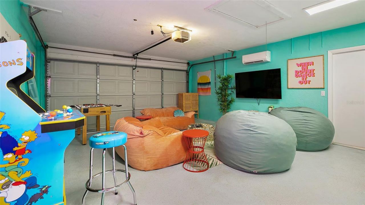 8686 124th Way, Seminole, FL 33772 Photo