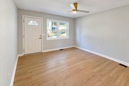 112 Riverview Court  photo 4