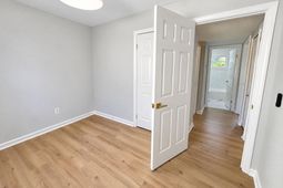 112 Riverview Court  photo 4